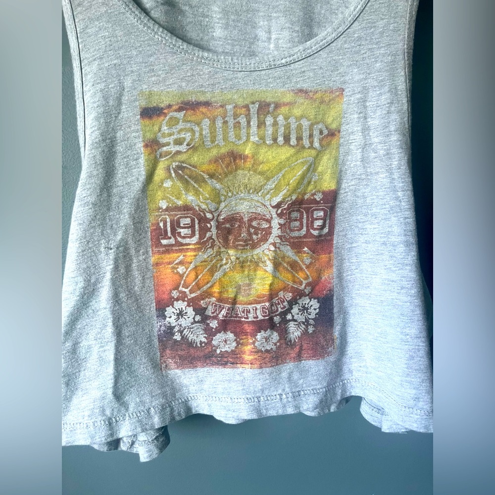 Sublime Crop Top - Picture 2 of 3
